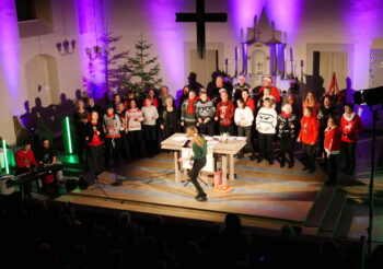 Ein bisschen „World for Christmas” in Erlenbacher Kirche